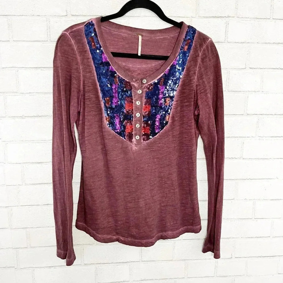 Free People Distressed Mauve Long Sleeve Tee with Sequin Neckline Size Small - Picture 1 of 7